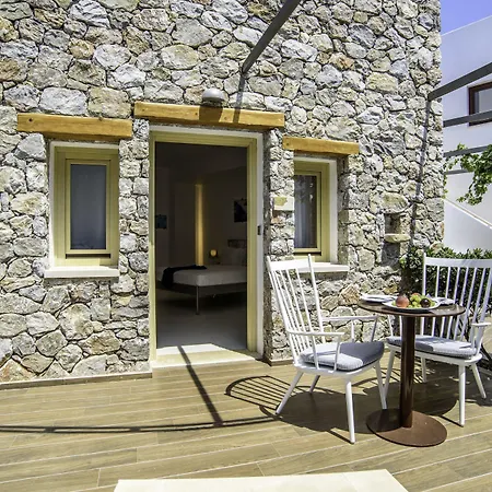 La Deluxe & (adults Only) Otel 5*