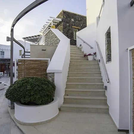 La Deluxe & (adults Only) Otel Kamári