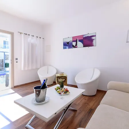 Hotel La Deluxe & (adults Only) 5*