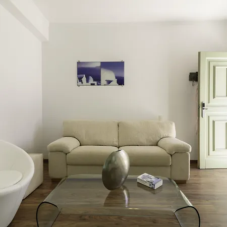 La Deluxe & (adults Only)