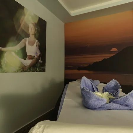 La Deluxe Hotel&spa Hotel