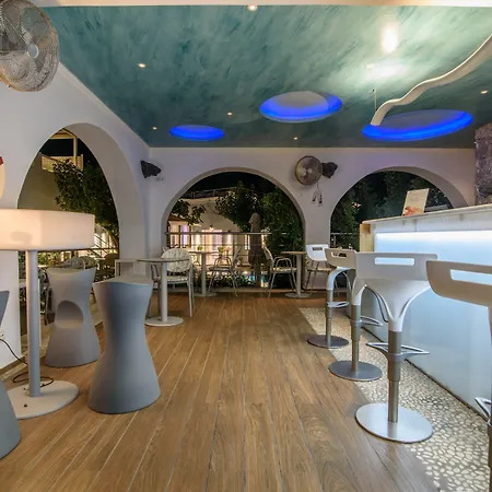 La Deluxe Hotel&spa Hotel Kamári