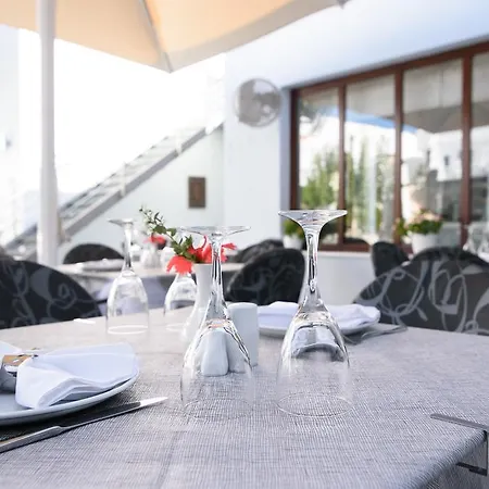 호텔 La Mer Deluxe & Spa (adults Only)