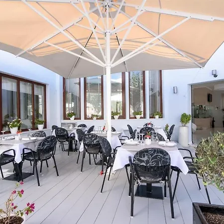 La Mer Deluxe & Spa (adults Only)