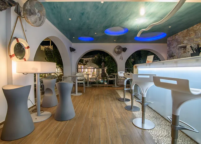 La Deluxe & (adults Only) Hotel Kamári