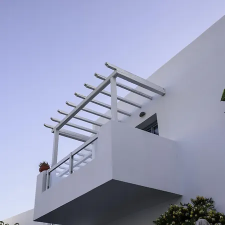 Szálloda La Deluxe & (adults Only) Kamári