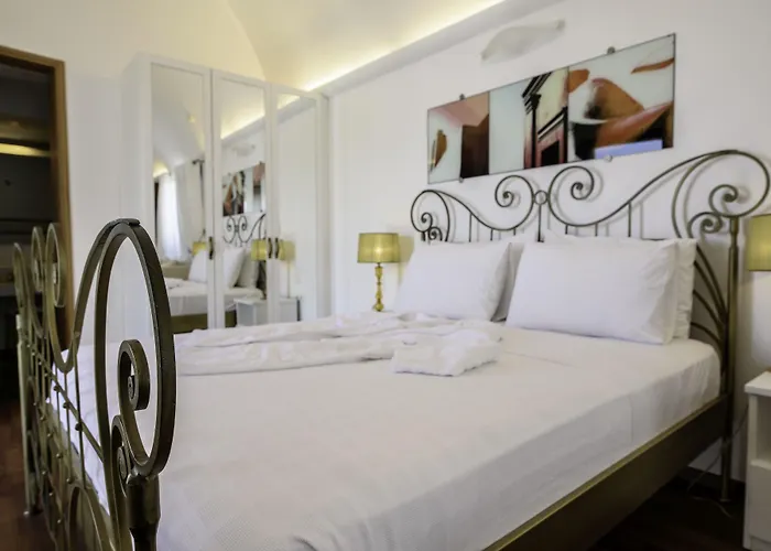 La Deluxe & (adults Only) Отель