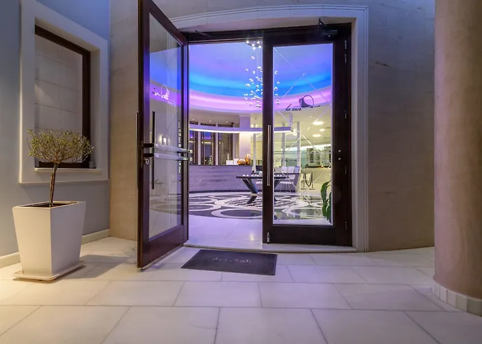 Hotel La Deluxe Hotel&spa Kamári