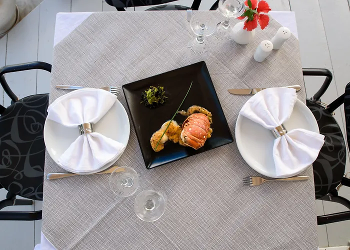 La Deluxe Hotel&spa 5* Kamári